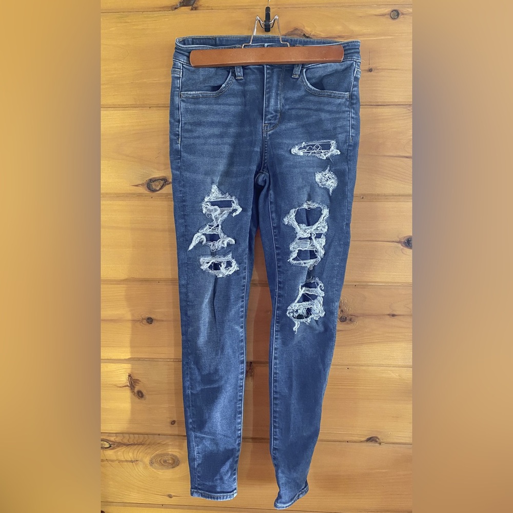 American Eagle ripped skinny jeans